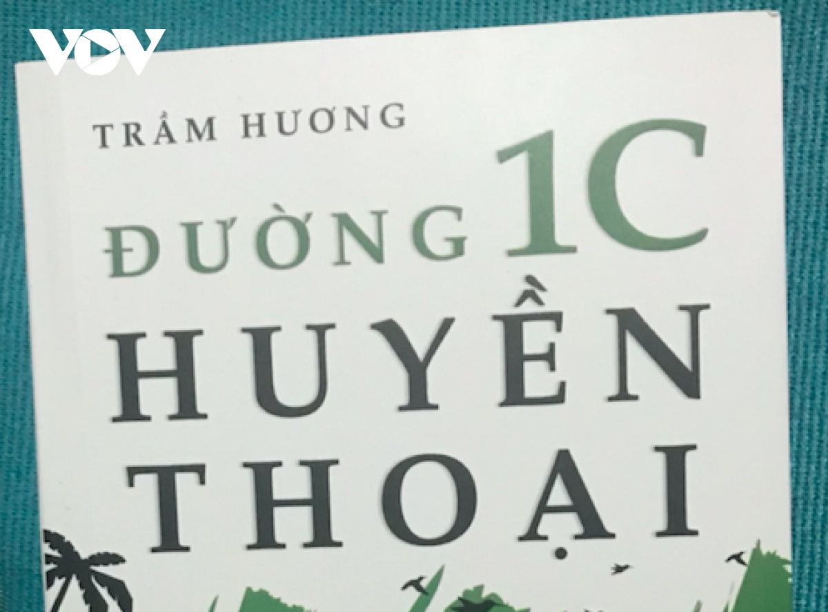 Những trang viết xúc động “Đường 1C huyền thoại - Những bờ vai con gái”